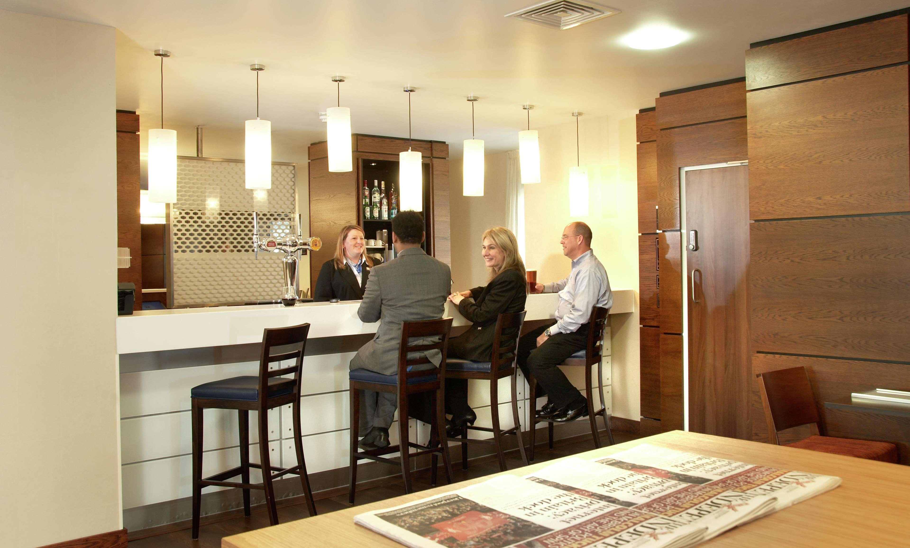 Hampton By Hilton Corby Hotell Eksteriør bilde